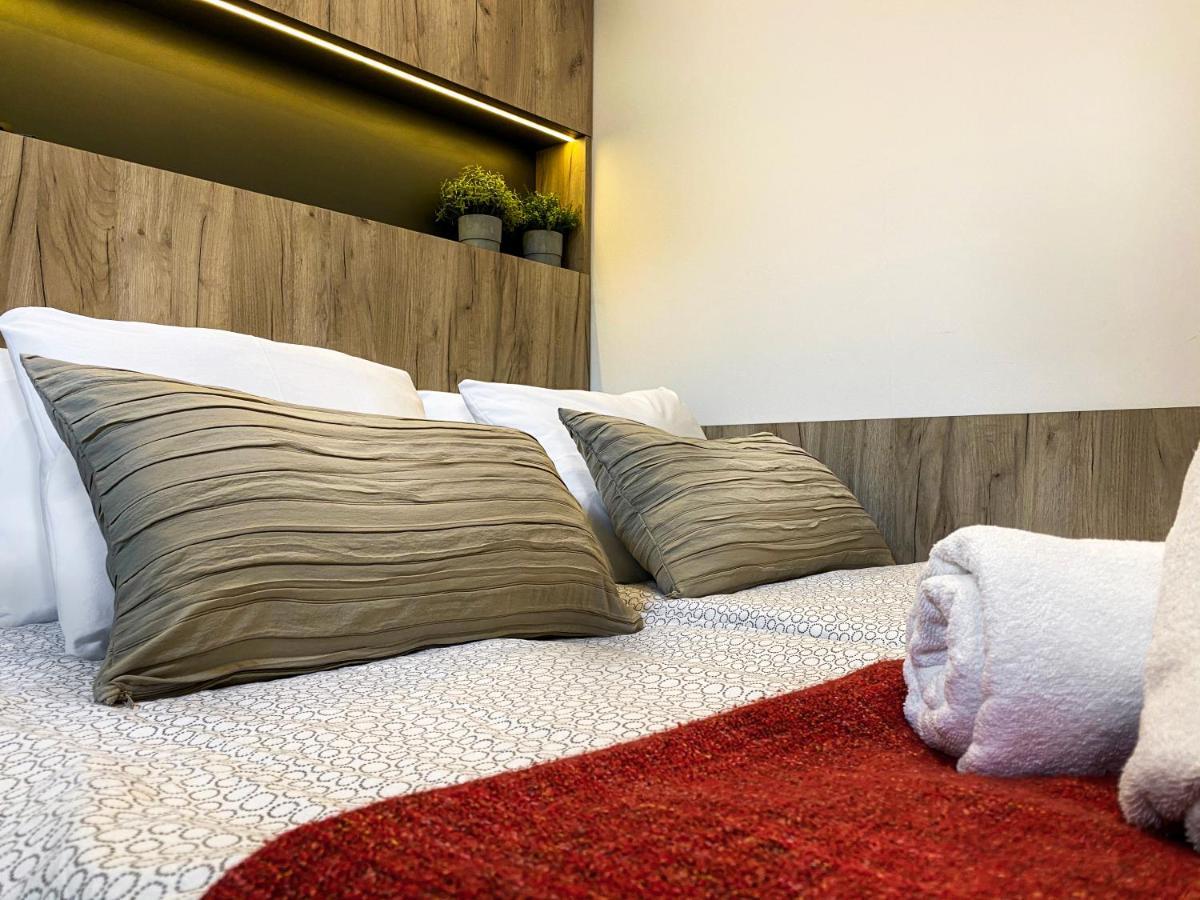 Beautiful Studio For Couples With Air Conditioning - Old Town & Main Station كراكوفيا المظهر الخارجي الصورة